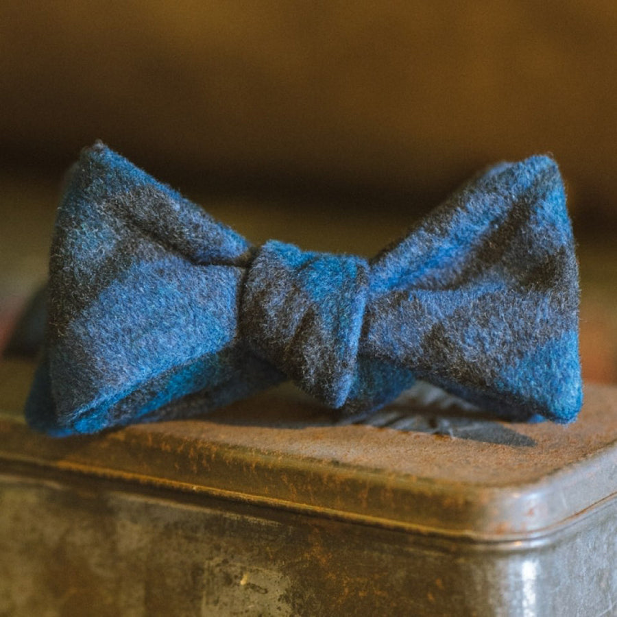 Mens Plade Wool Bowtie